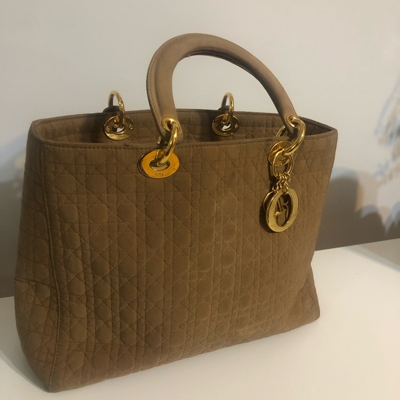 Authentic CHRISTIAN DIOR carnage in fabric - Picture 2 of 16